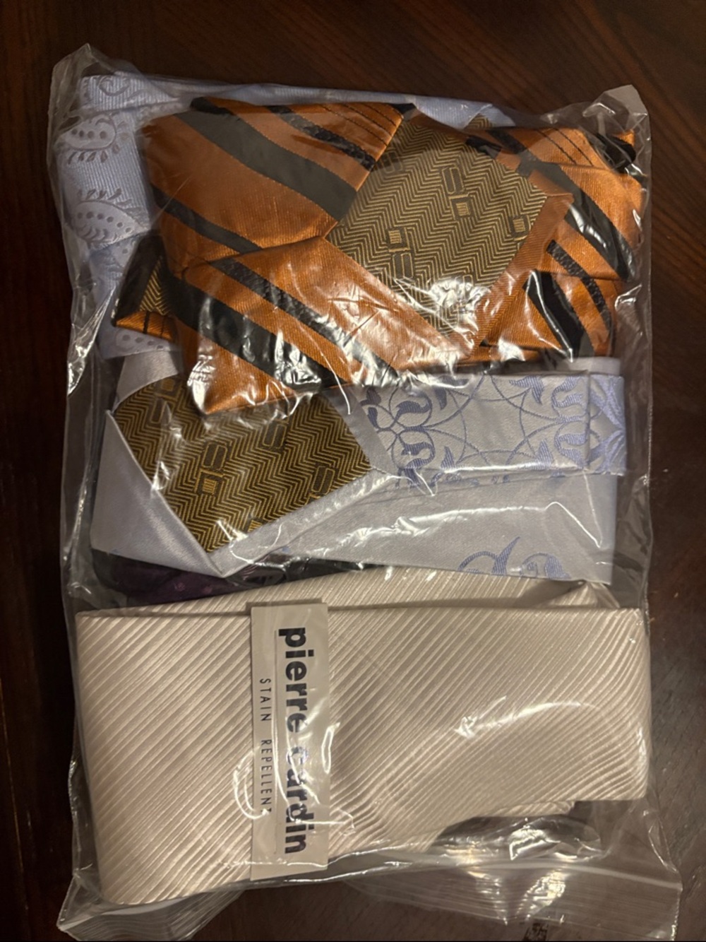 Pierre Cardin Necktie Set in Orange, Cream and Black Accents